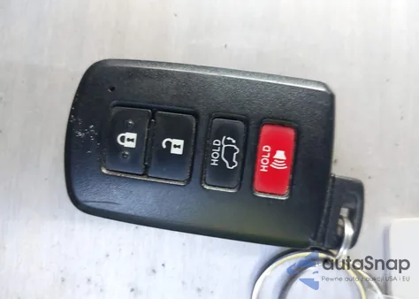 2016 Toyota Highlander Xle z USA, uszkodzony, nr VIN 5TDKKRFH9GS505949